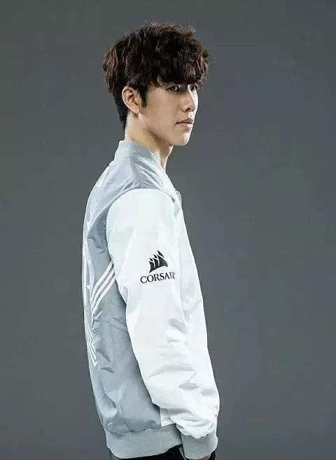 KPL冠军戒指长啥样？现在可以去现场看了！