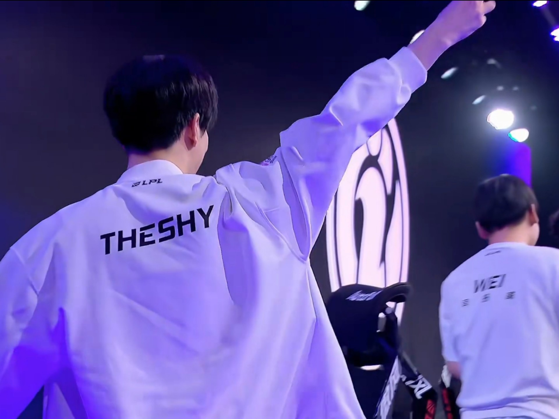 NAVI vs Imperial , and B8 vs Fnatic — StarLadder布达佩斯Major 2025第二轮的种子赛